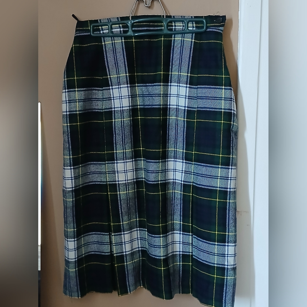 Vintage Rothmar Of Scotland plaid pleated wool skirt size 14